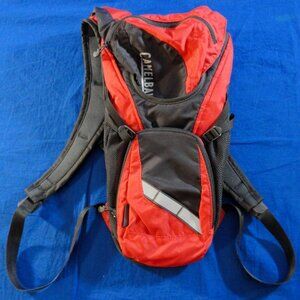 CAMELBAK RED BLACK HIKING CAMPING 2 POCKET HYDRATION HYDRO BACKPACK NO BLADDER